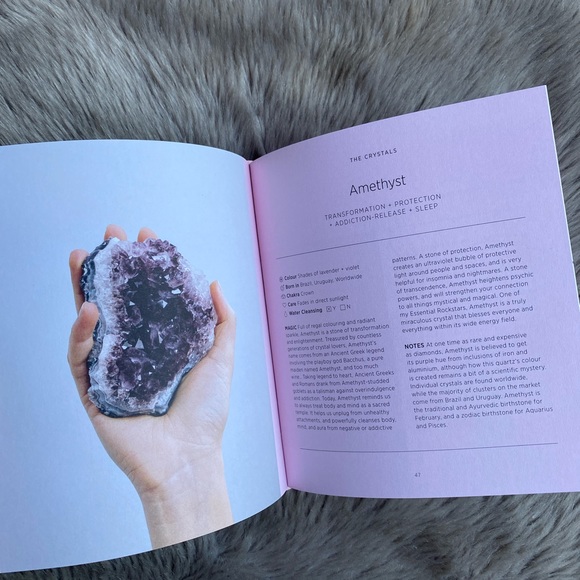 Crystals Guide Book - Picture 5 of 5